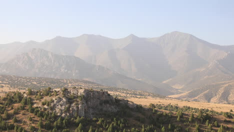 La-Región-Fronteriza-Montañosa-De-Zaamin-En-Uzbekistán