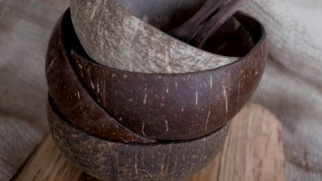 coconut bowls, natural utensils