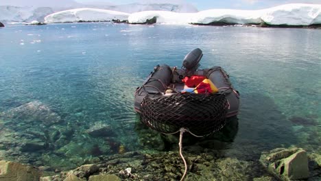 Rubber-duck-at-anchor-in-Antarctic