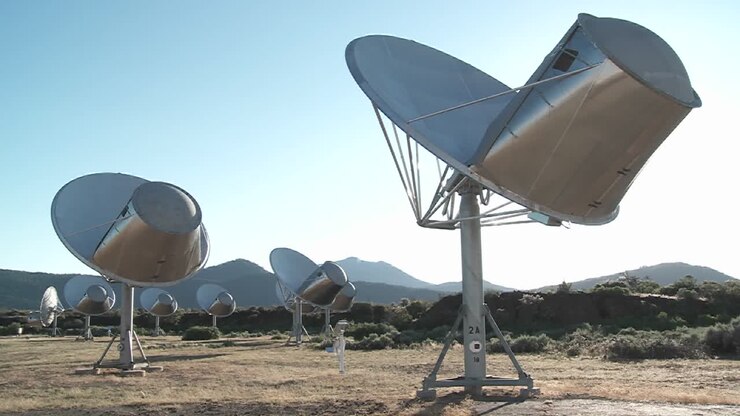 спутники ищут в небесах внеземную жизнь