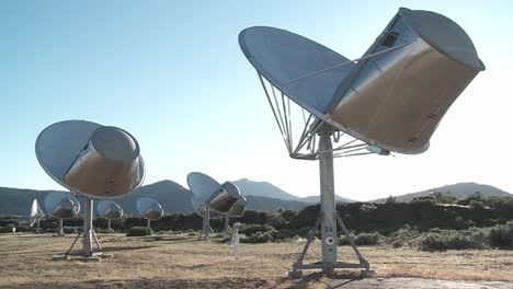 los satélites buscan en los cielos vida extraterrestre.