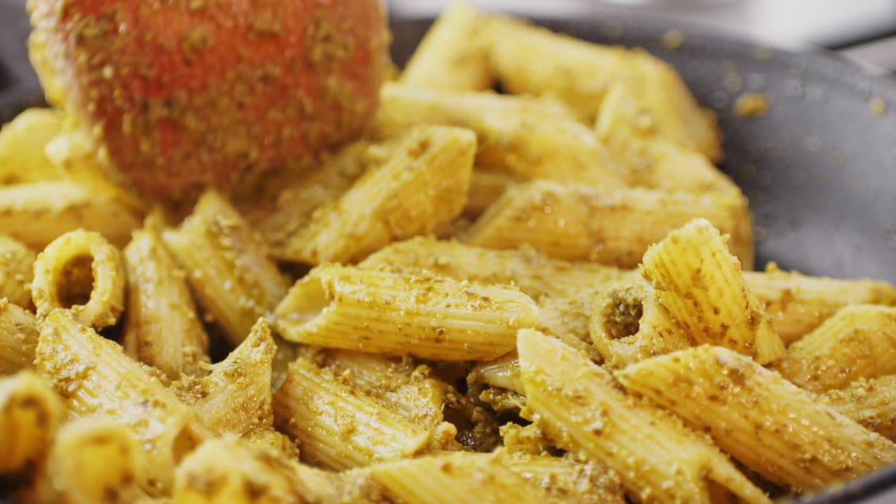 cocción de la pasta de pesto
