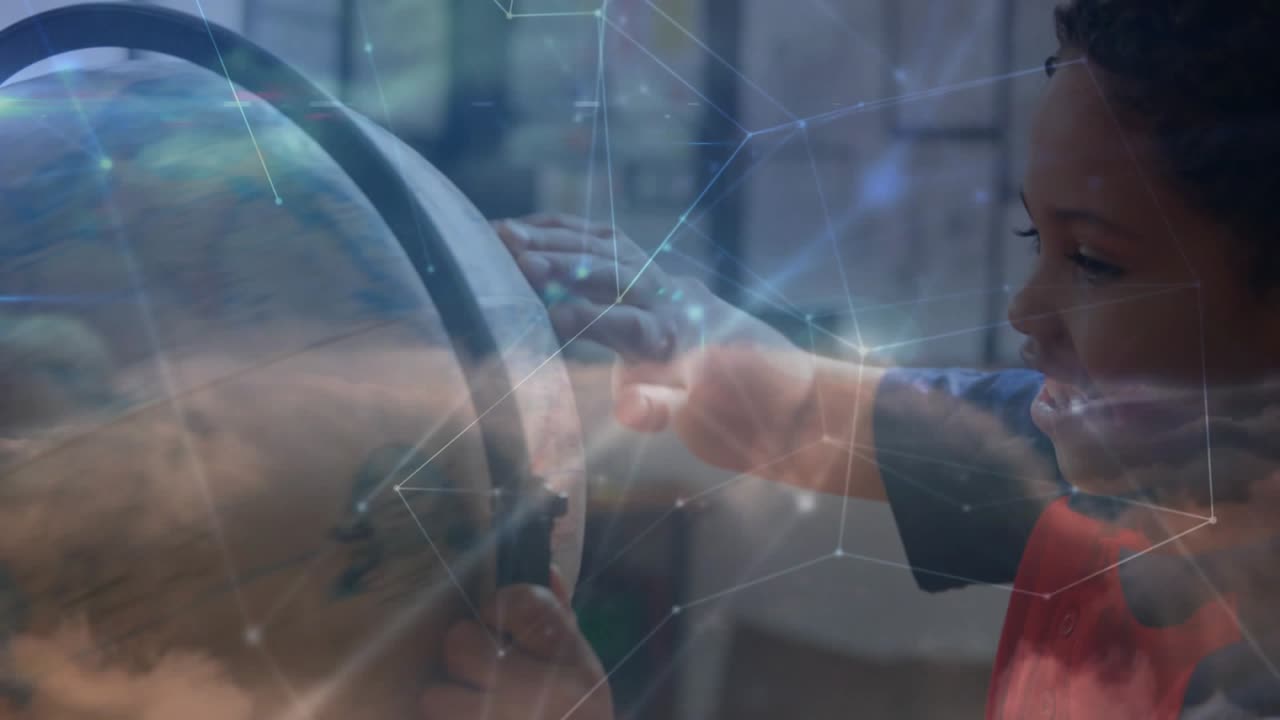 Studente che appoggia la mano su un mappamondo che gira mentre linee di rete cloud mostrano la connettività