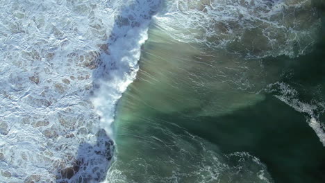 Wünschst-Du-Dir-Nicht,-Du-Könntest-Jetzt-Auf-Dieser-Welle-Surfen?