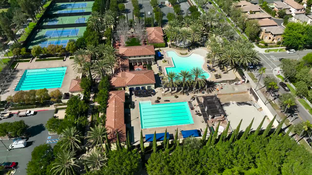 커뮤니티 리조트 스타일의 레크리에이션 시설