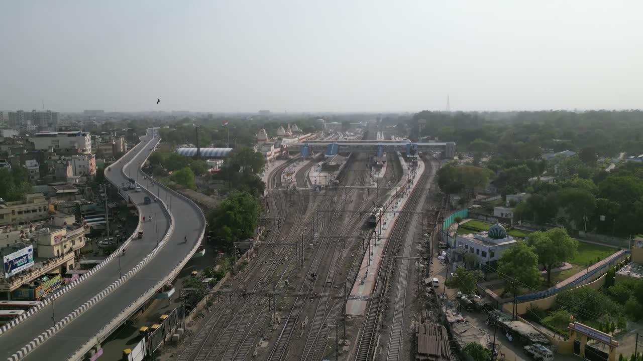 vista aérea del tren de vande bharat