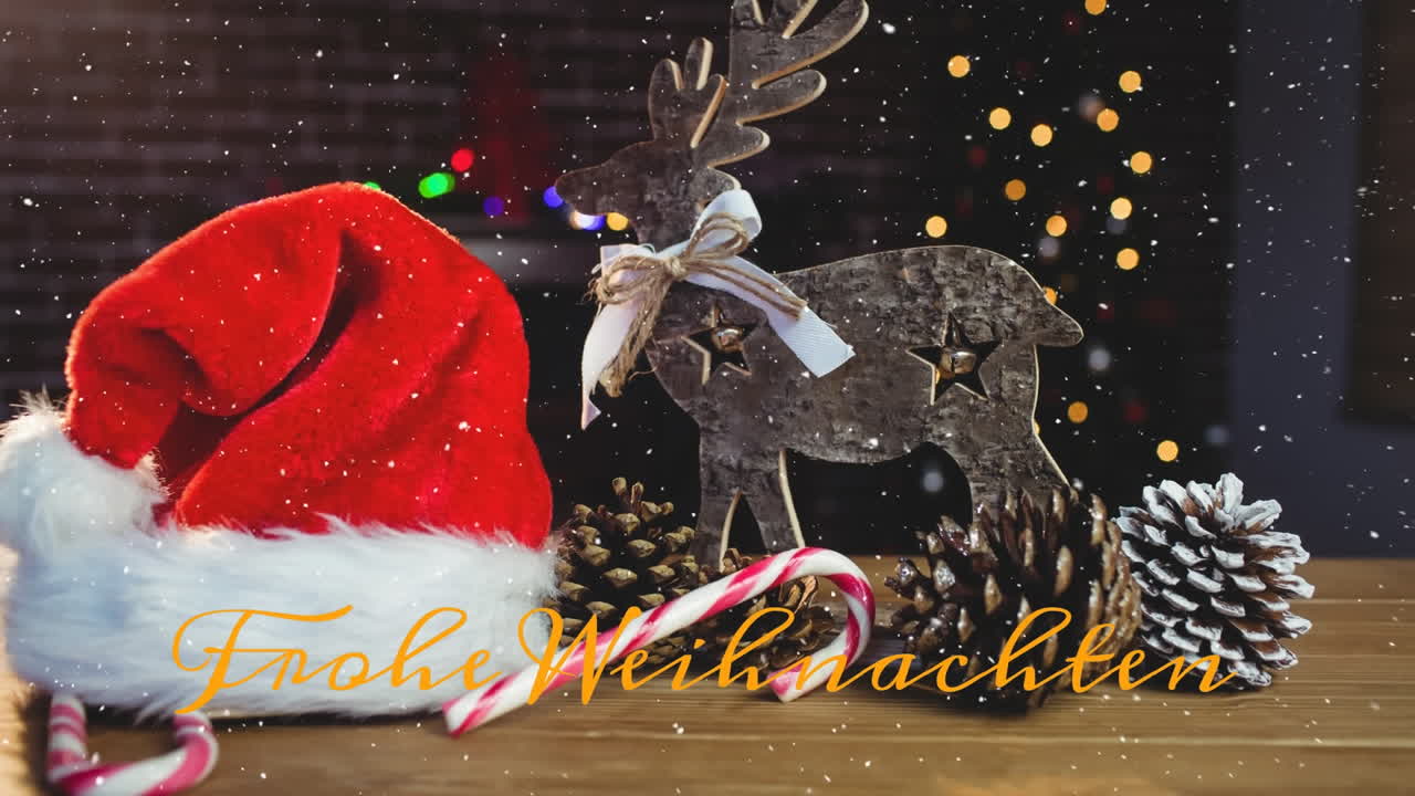 animación de nieve cayendo sobre frohe texto de weihnachten contra decoraciones de navidad y sombrero de papá noel