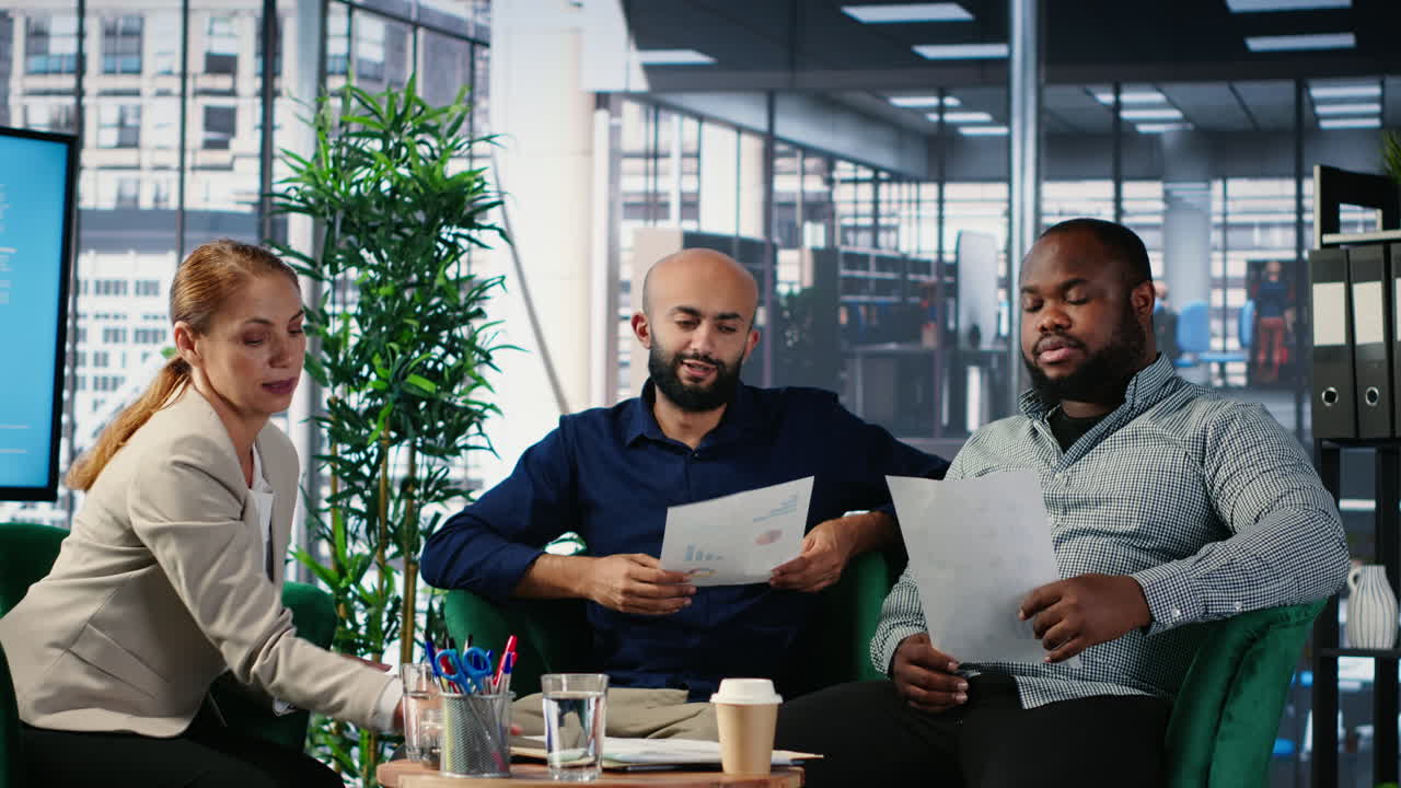 Vertical Video Woman business leader interrupting a meeting for an insightful phone call