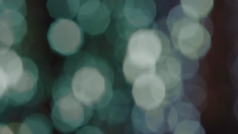 coloridas luces bokeh parpadeando en la noche glamour concepto de fondo