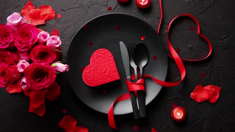 Valentinstag-Tischdekoration-Und-Romantisches-Dinner-Konzept