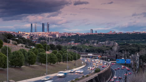 Timelapse-of-Sunrise-in-Madrid,-Spain