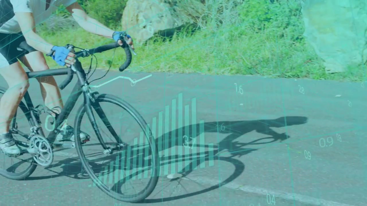 Cycliste féminine entrant, roulant sur la route, zoomant sur la roue, affichant des graphiques de santé verts suivant la puissance