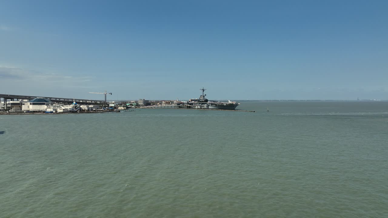 텍사스 주 코퍼스 크리스티에 있는 uss 렉싱턴의 조감도