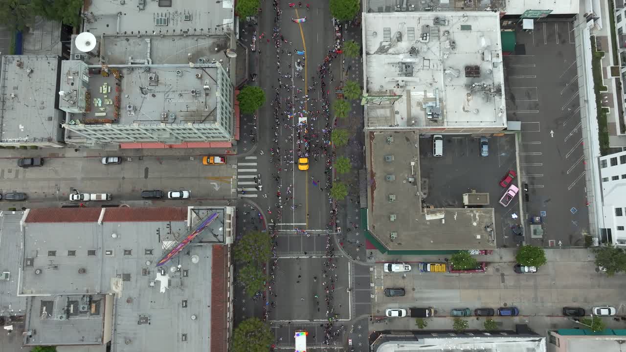 antena 4k, junio de 2023, el desfile del orgullo en hollywood, california, estados unidos