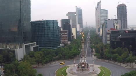 Aerial-view-of-the-Paseo-de-la-Reforma-avenue-in-Mexico-city