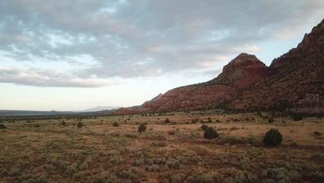 Zion-National-Park-Morgens-Sonnenaufgang-Fliegende-Drohne