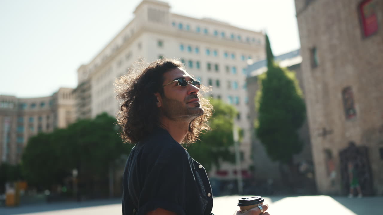 el hombre en el entorno urbano