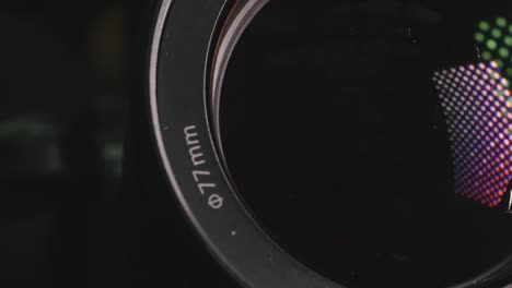 camera lens zooming in and out