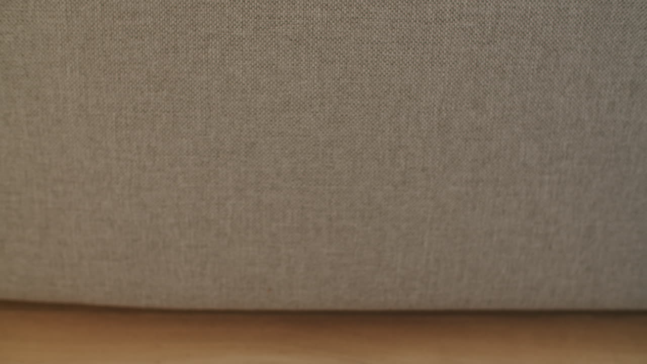 fotografía de cerca de la rotación de un mate sensorial lleno de aceite, tinta y agua