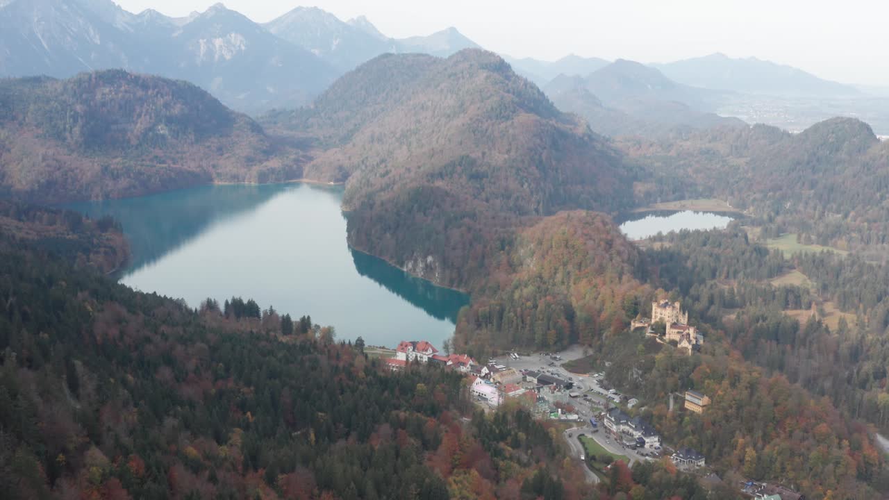 Neuschwanstein, Baviera in Autunno | 4K D-LOG - Perfetto per la correzione colore