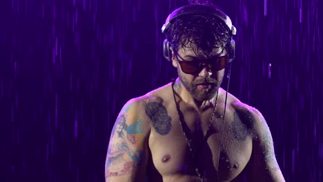 dj in the rain