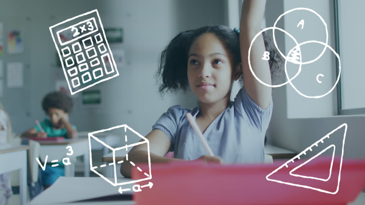 animación de iconos de matemáticas sobre una feliz estudiante biracial levantando la mano en el escritorio en clase