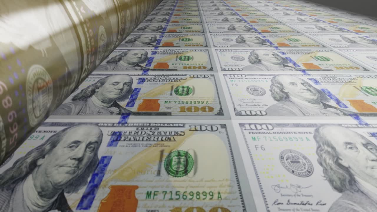 imprimir dinero nuevo. concepto de inflación con billetes de 100 dólares