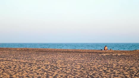 Plano-General-De-La-Playa-De-Newport-Con-Vistas-Al-Paisaje-Marino-Del-Océano