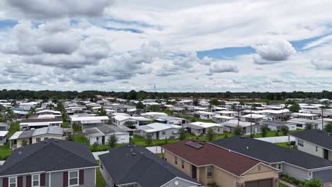 mobile home park located in palmetto, florida is an age-restricted manufactured home community located in manatee county