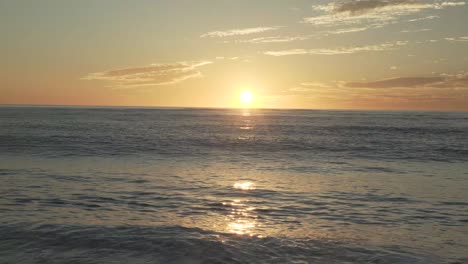 Hermoso-Amanecer-En-La-Playa-Del-Parque-Nacional-Cabo-Pulmo