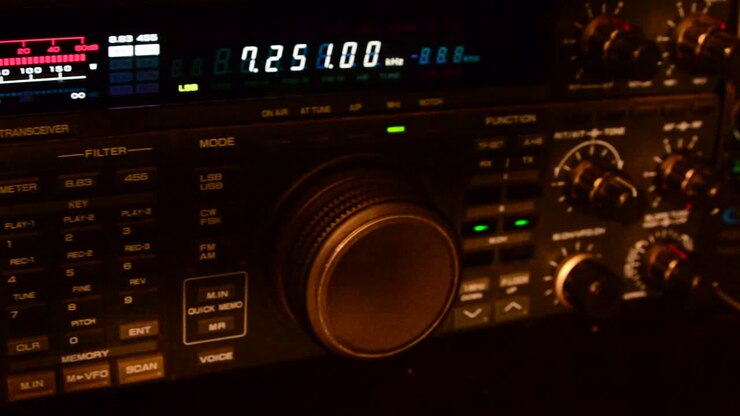 Stazione radioamatoriale con radio multiple