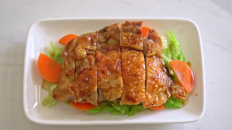 teppanyaki teriyaki chicken steak with cabbage and carrot