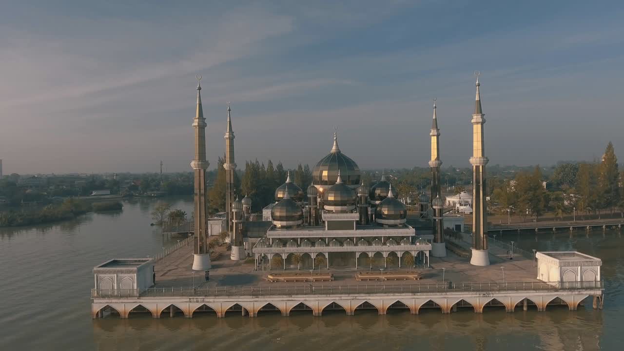 la mezquita de cristal.