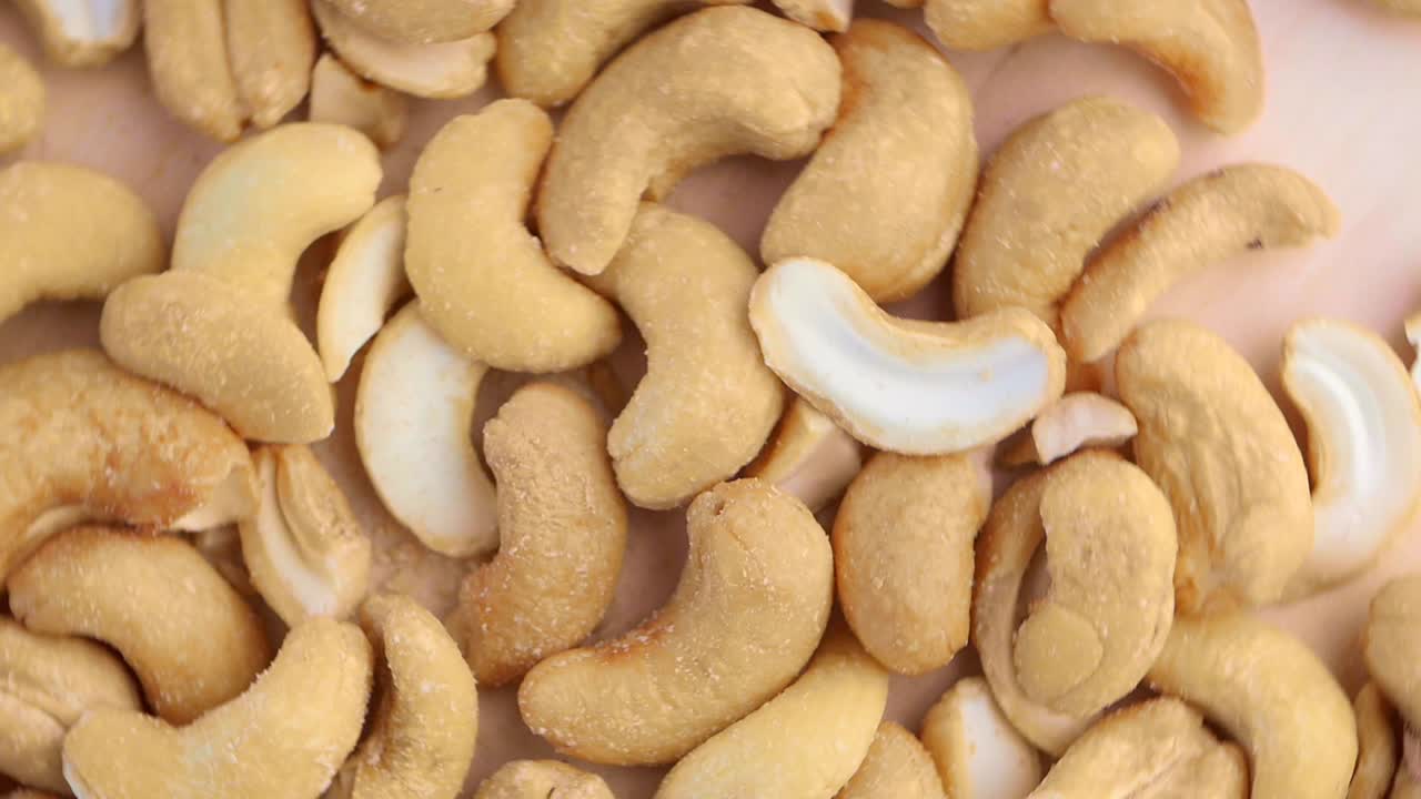 焼いたカシュー