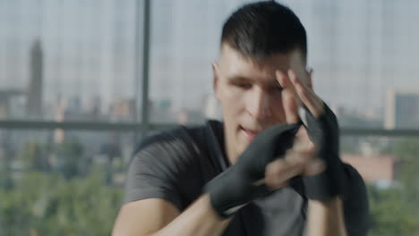 entrenamiento de boxeo en el gimnasio