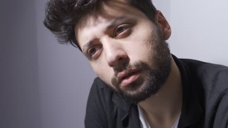 hombre psicótico.