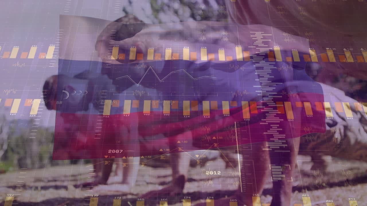 animación del procesamiento de datos sobre la bandera de rusia y diversos soldados varones