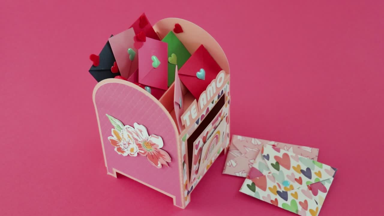 Valentines Day mailbox with I LOVE YOU design