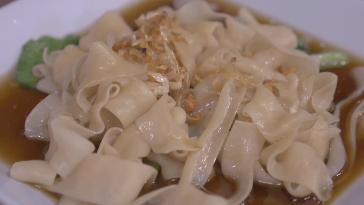 오리고기 패티 태국 음식 중국 음식 길거리 음식