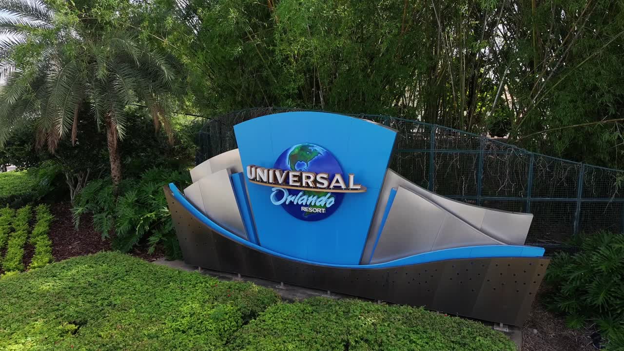 Universal Orlando Resort Entrance Sign