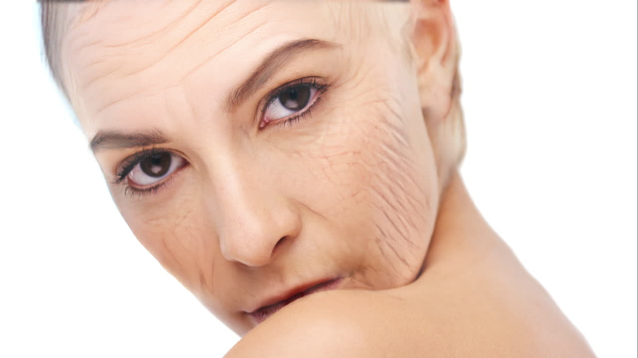 rosto de mulher com rugas destacadas