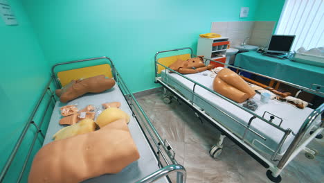simulation patients in the emergency room. exercise room for medical students with equipment