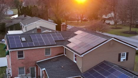 Solar-panels-with-golden-sunlight-from-sunset