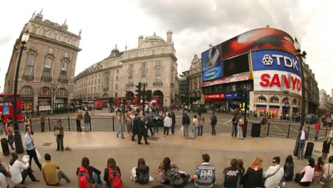 Piccadilly-Circus-Zeitraffer-Fisheye