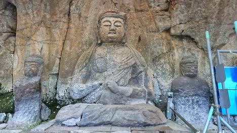 usuki stone buddhas