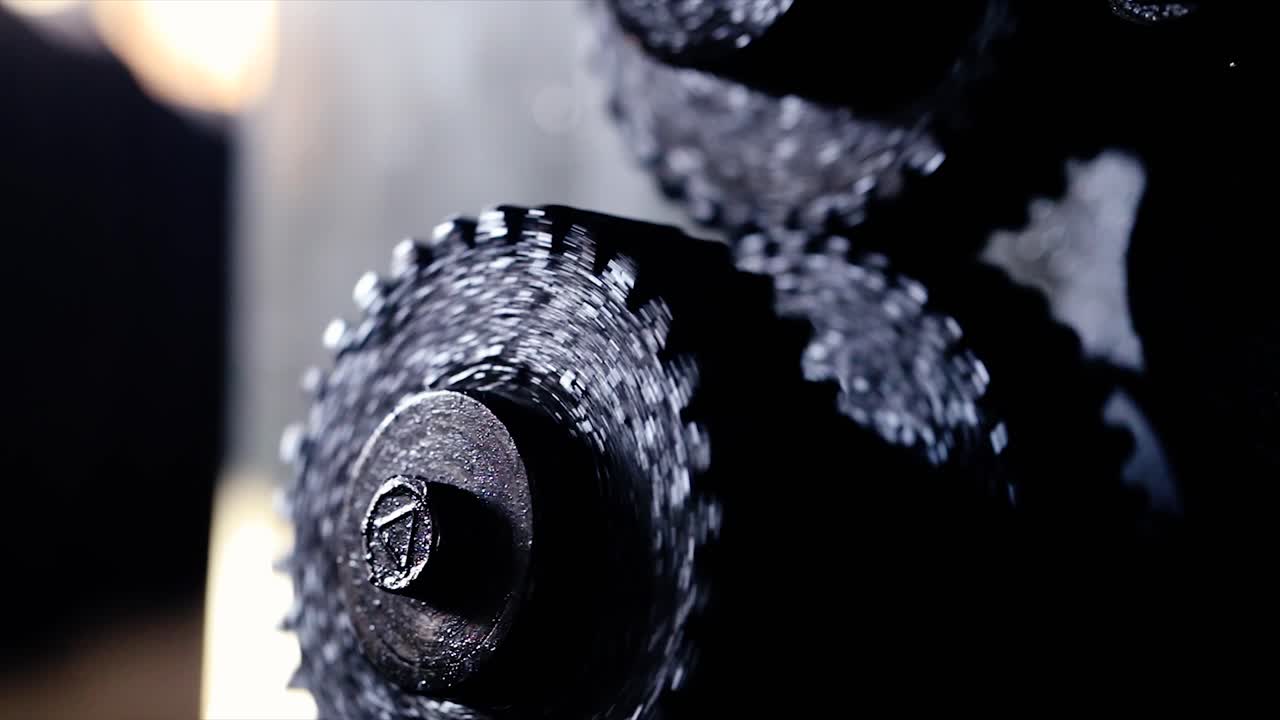 강철 기어가 있는 메커니즘