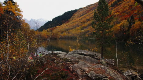 autumnal mountain lake scenery