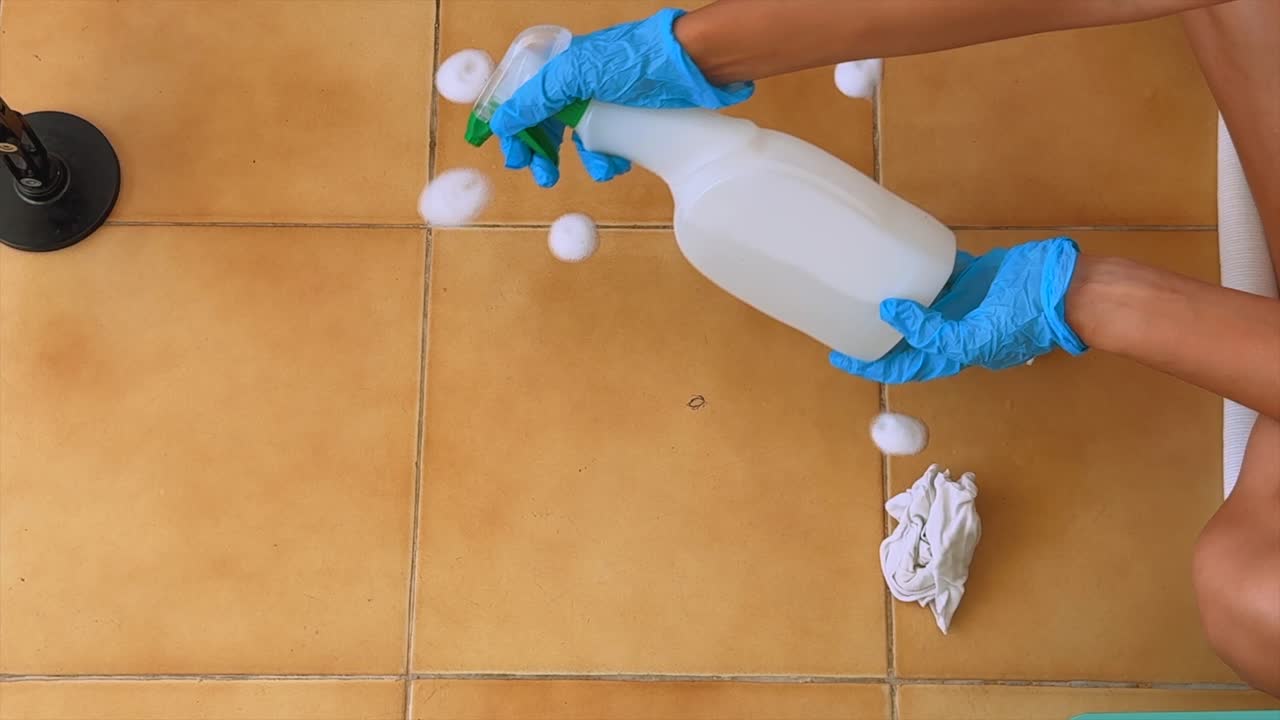 Cleaning tiled floor