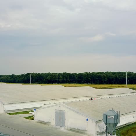 poultry farm buildings