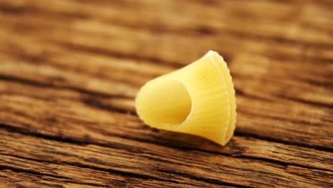 primer plano de la pasta de lumaconi rigati